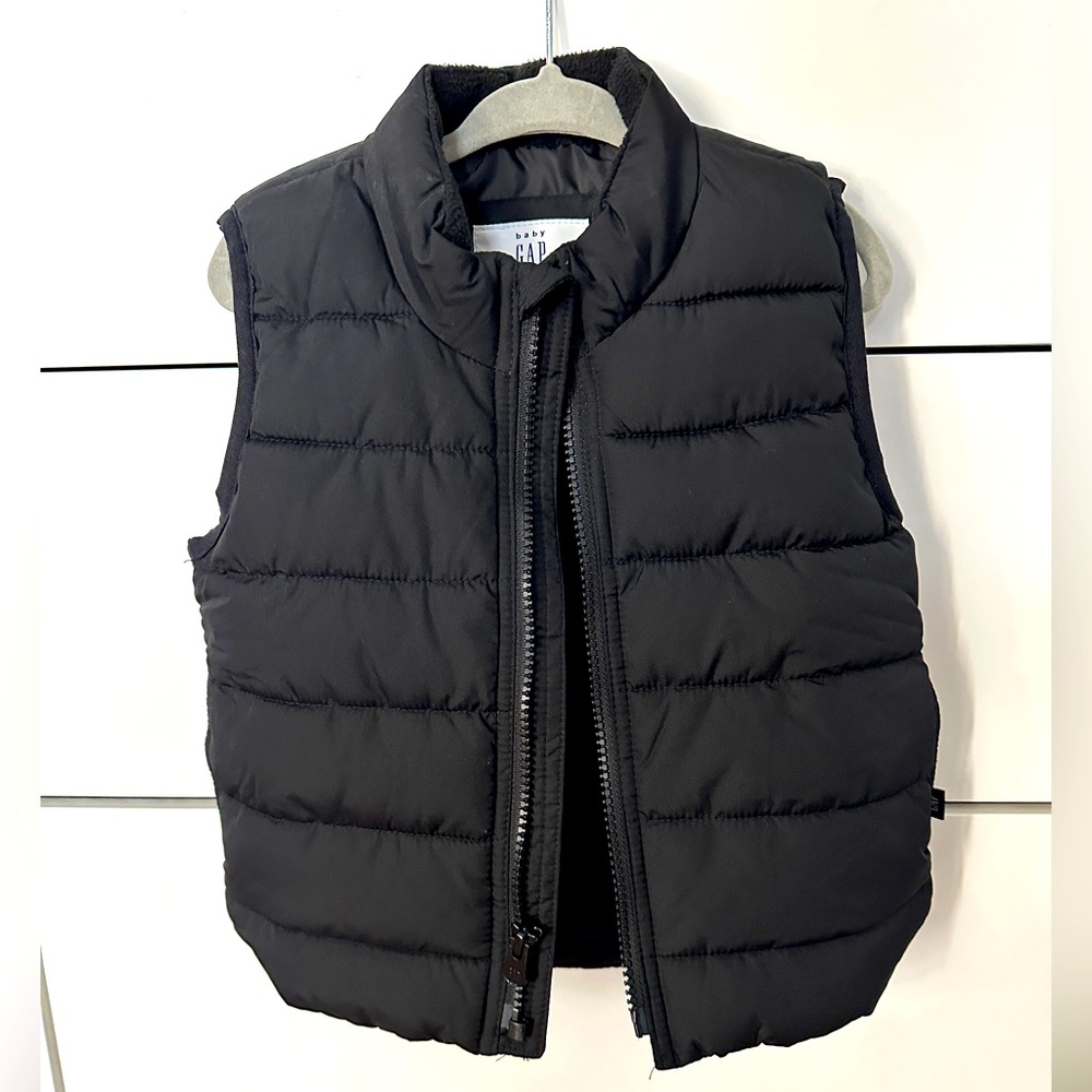 Baby Gap Black Puffer Vest 18 -24 months